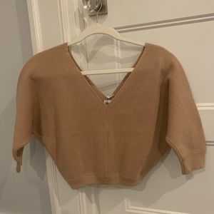 never worn pink/tan cropped sweater size: s/xs